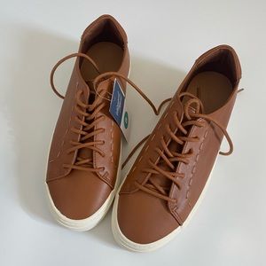 NWT Universal Threads Cofnac Paige Sneakers S. 8